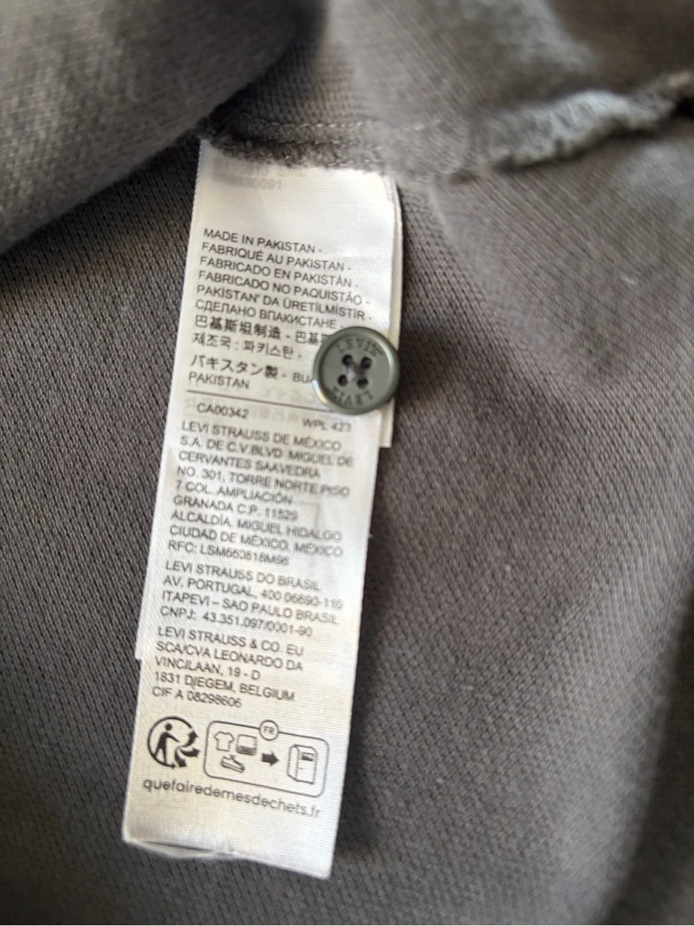 Levi's Men's Housemark Regular fit Charcoal Gray Polo with Red Logo Size XL